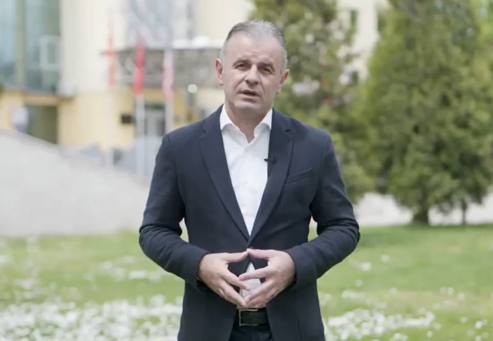 Ganiu: Fitër Bajrami le të na shërbej si moment i vetëdijesimit tonë që të respektojmë dinjitetin dhe vlerat e përgjithshme njerëzore