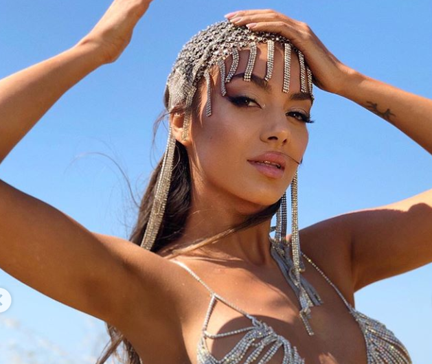 ”Hana”, kënga më e re e Elvana Gjatës